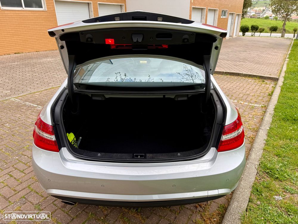 Mercedes-Benz E 220 CDI Avantgarde BlueEfficiency - 19
