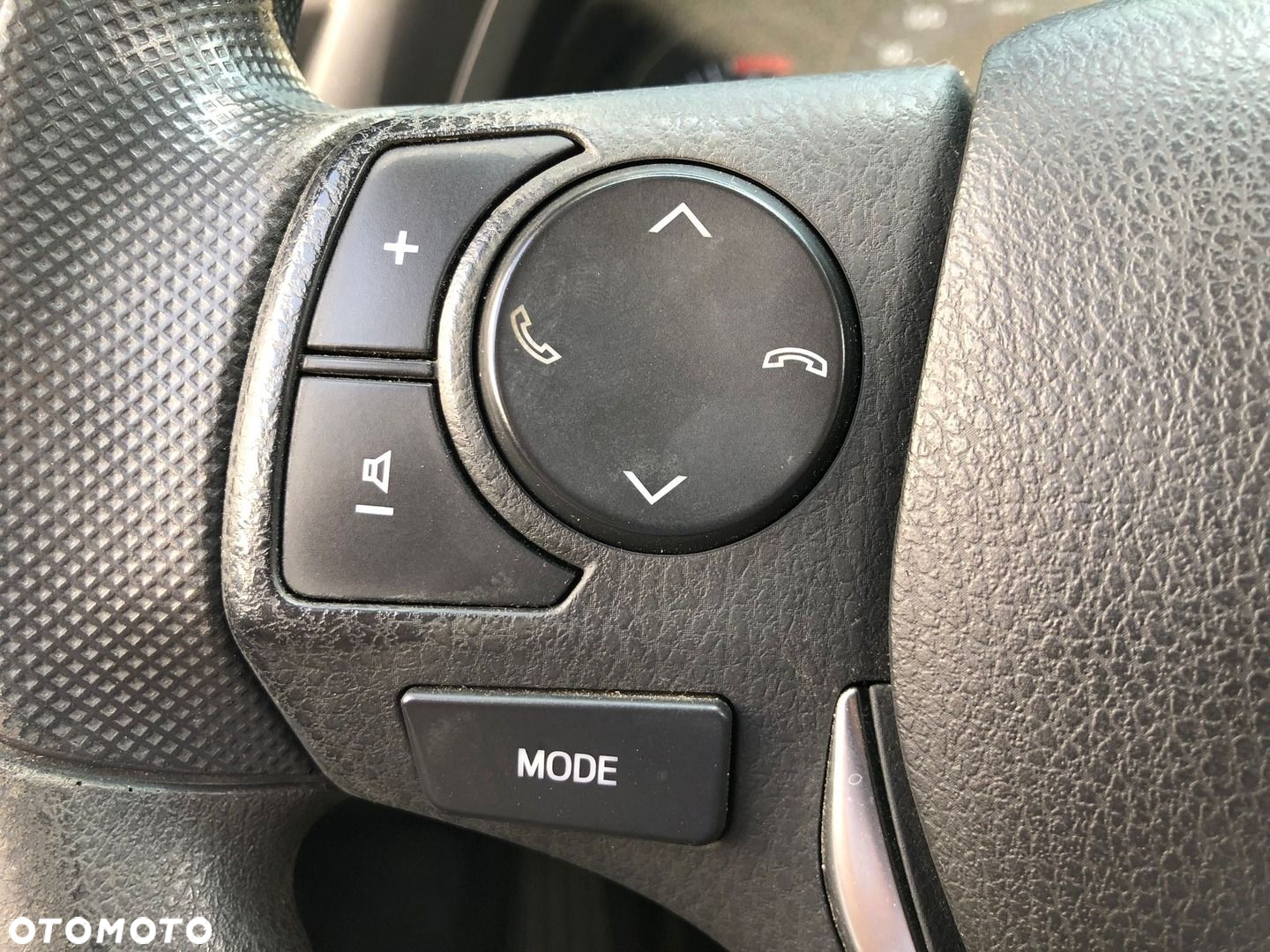 Toyota Corolla - 21