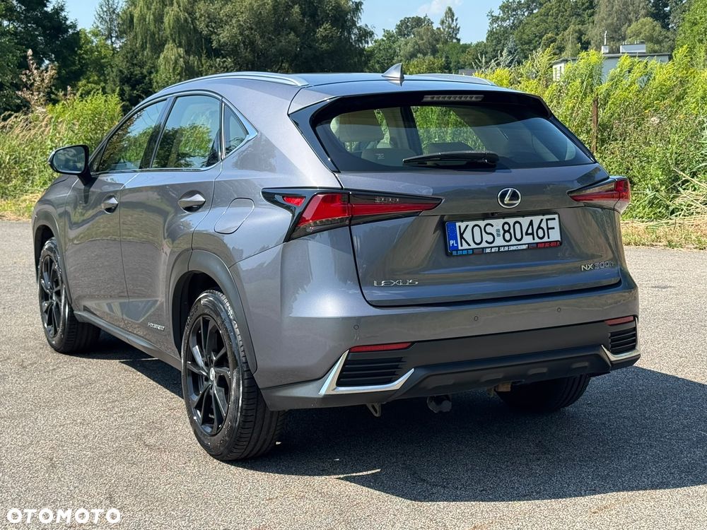 Lexus NX 300h Prestige AWD - 13