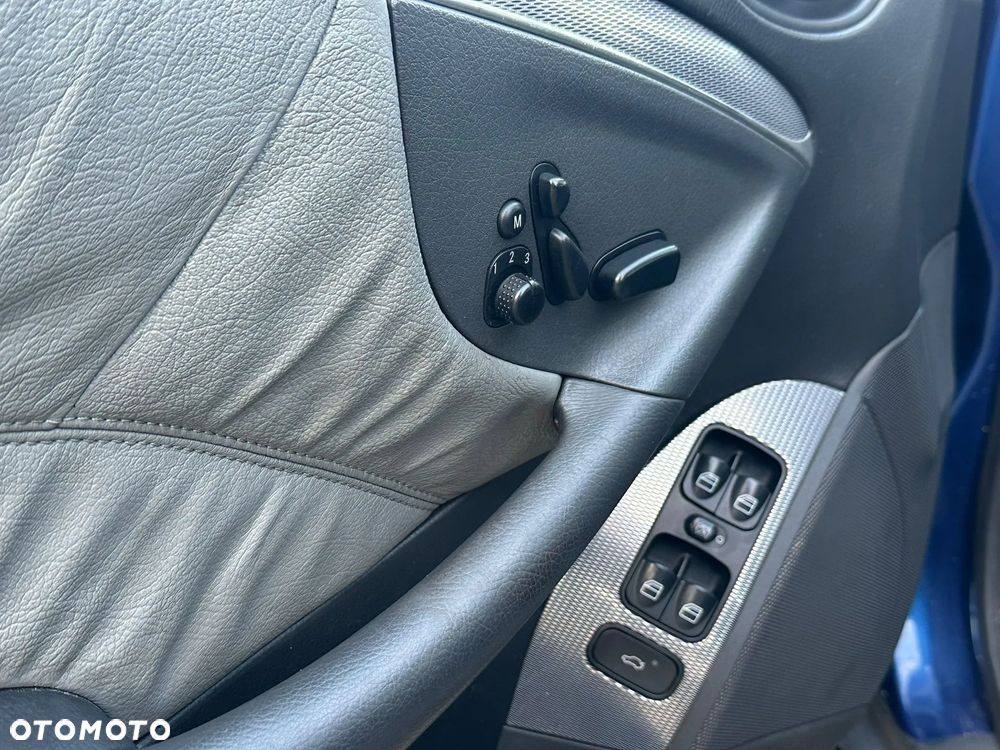 Mercedes-Benz CLK - 9