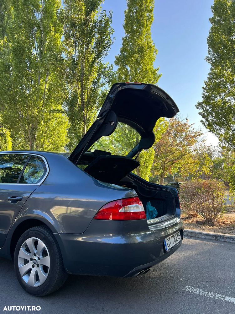 Skoda Superb 2.0 TDI Ambition - 9