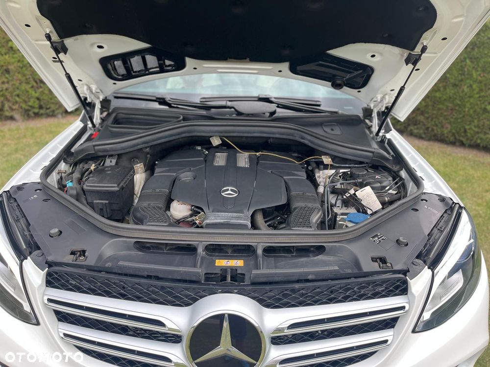Mercedes-Benz GLE - 17
