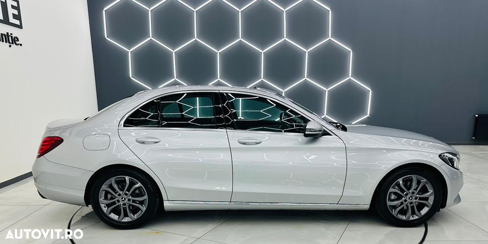 Mercedes-Benz C 220 d 9G-TRONIC Exclusive - 37
