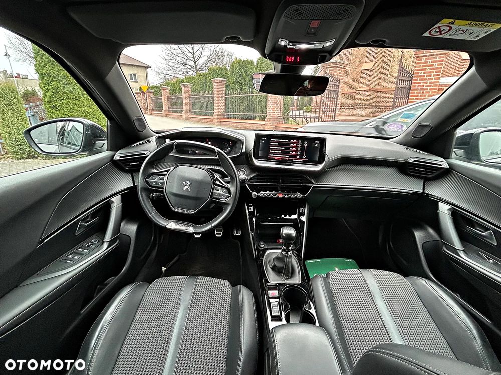 Peugeot 2008 PureTech 130 Stop&Start GT-Line Edition - 8