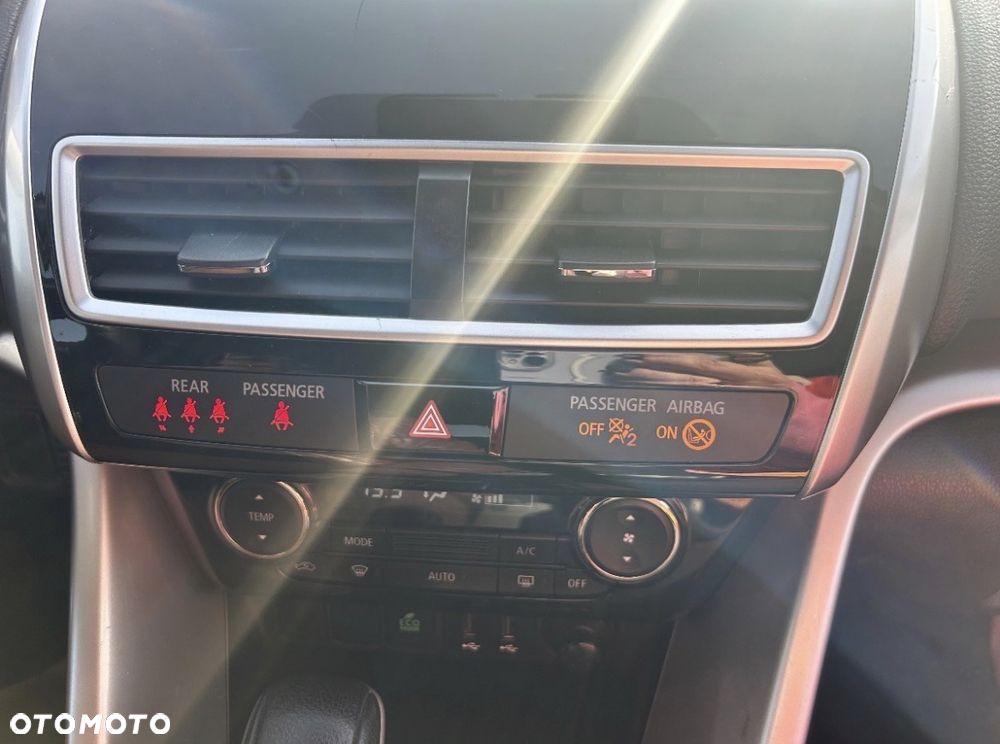 Mitsubishi Eclipse Cross - 13