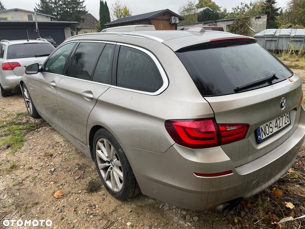 BMW Seria 5 2011 photo 2