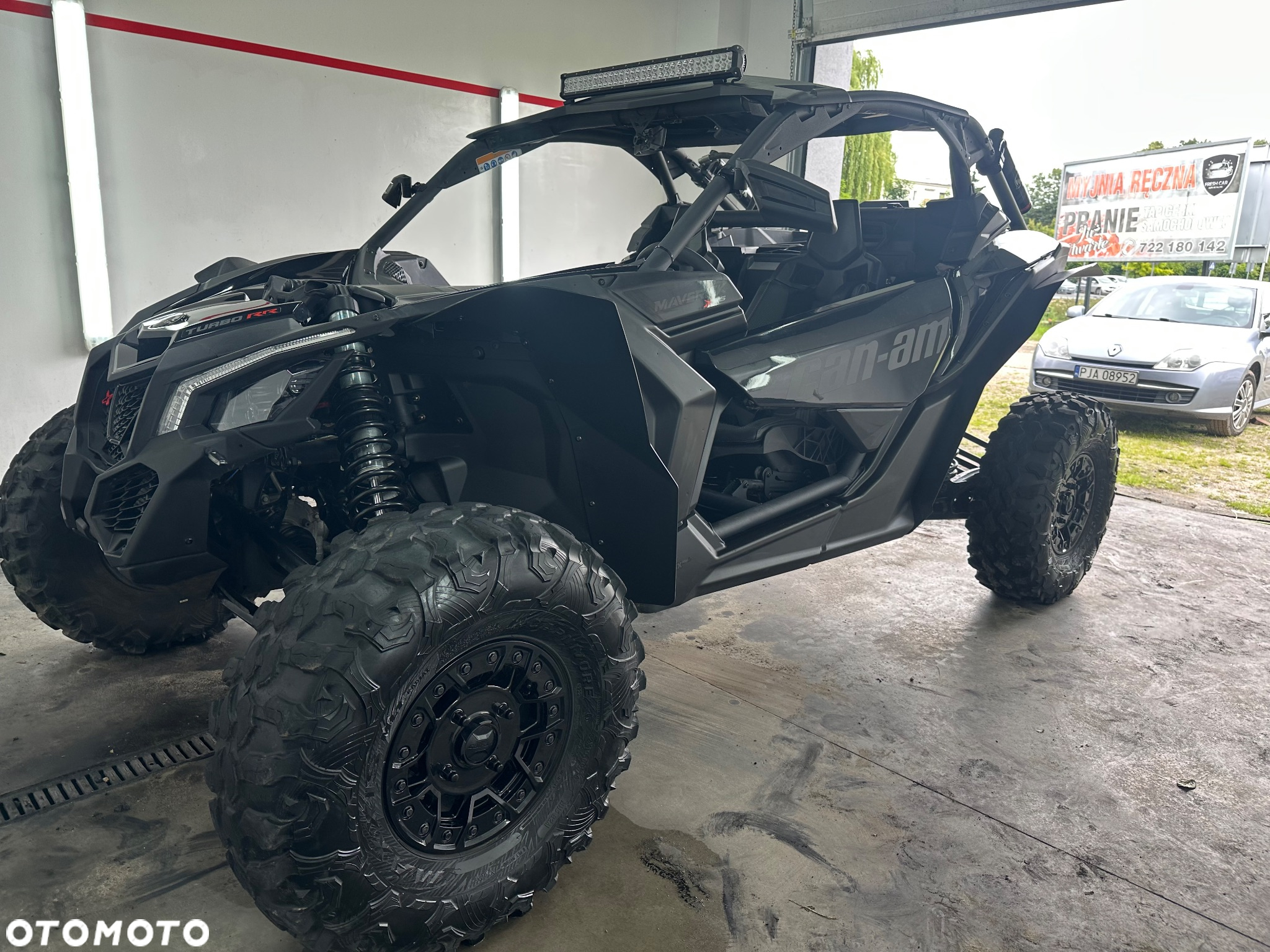 Can-Am Maverick - 9