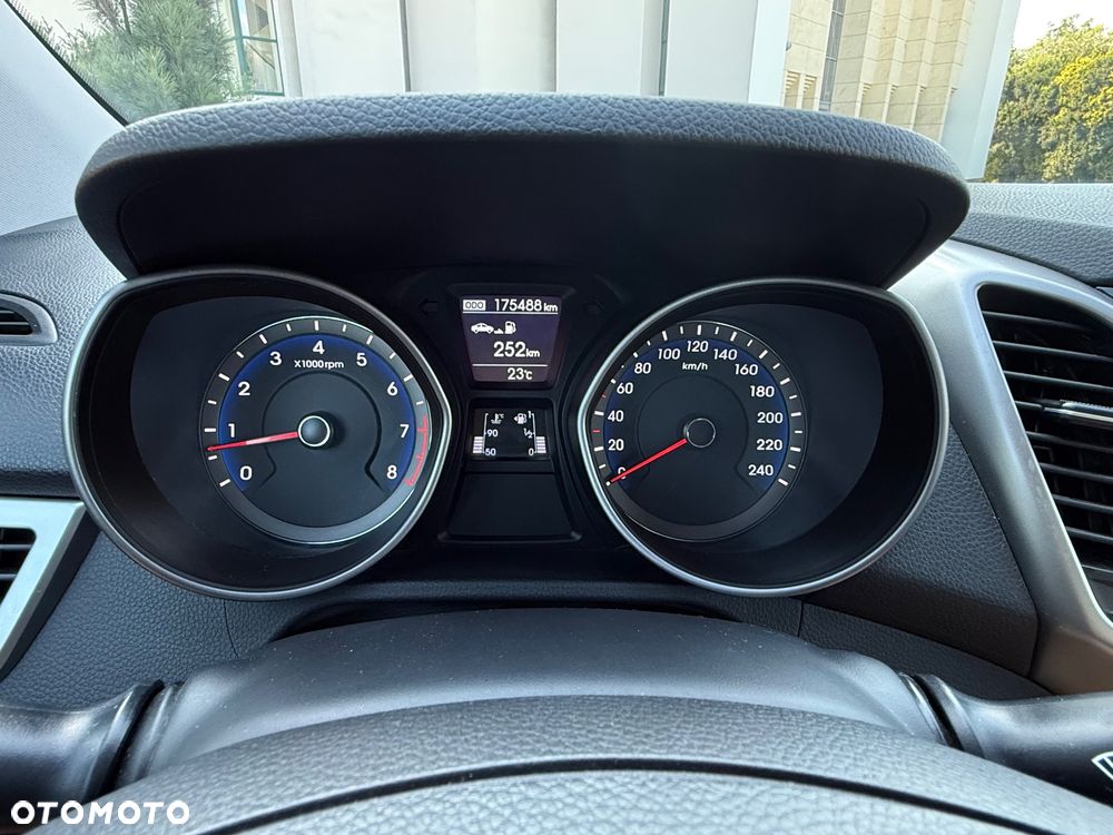 Hyundai i30 1.4 Comfort - 14
