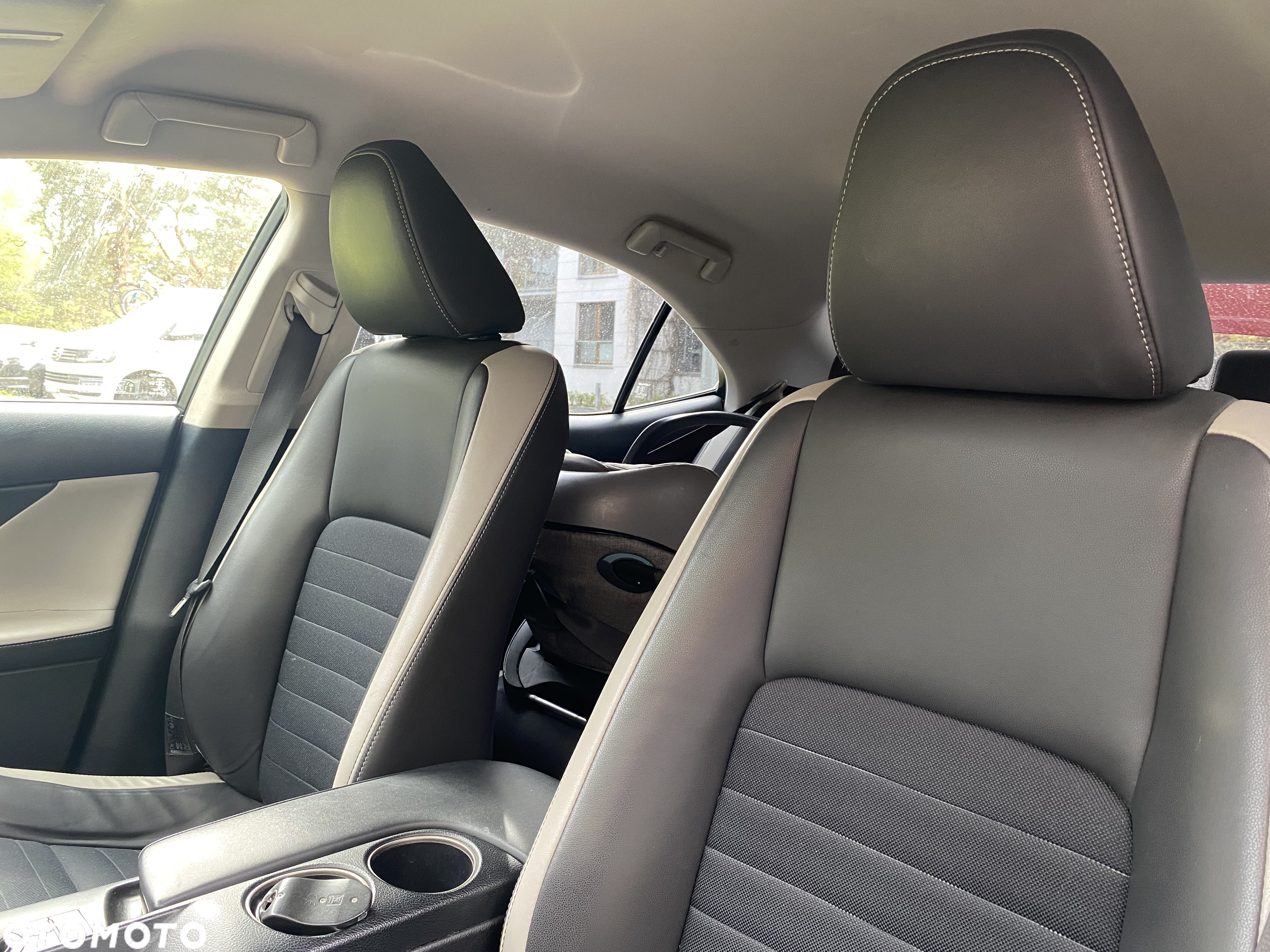 Lexus IS 200t Sport Line - 13