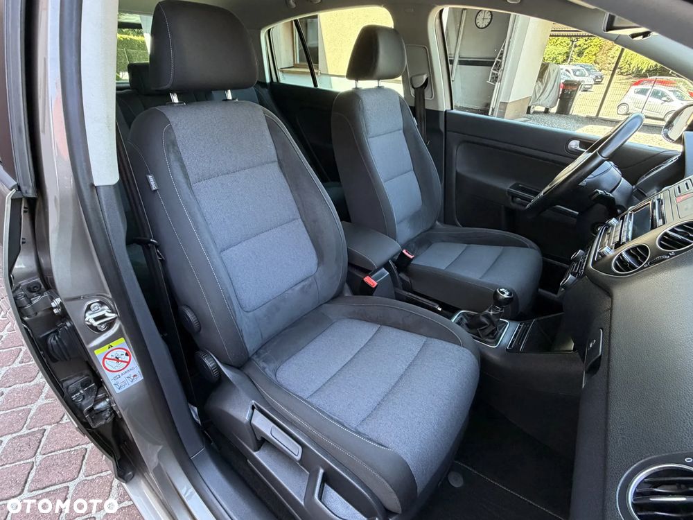 Volkswagen Golf Plus 1.2 TSI Style - 27