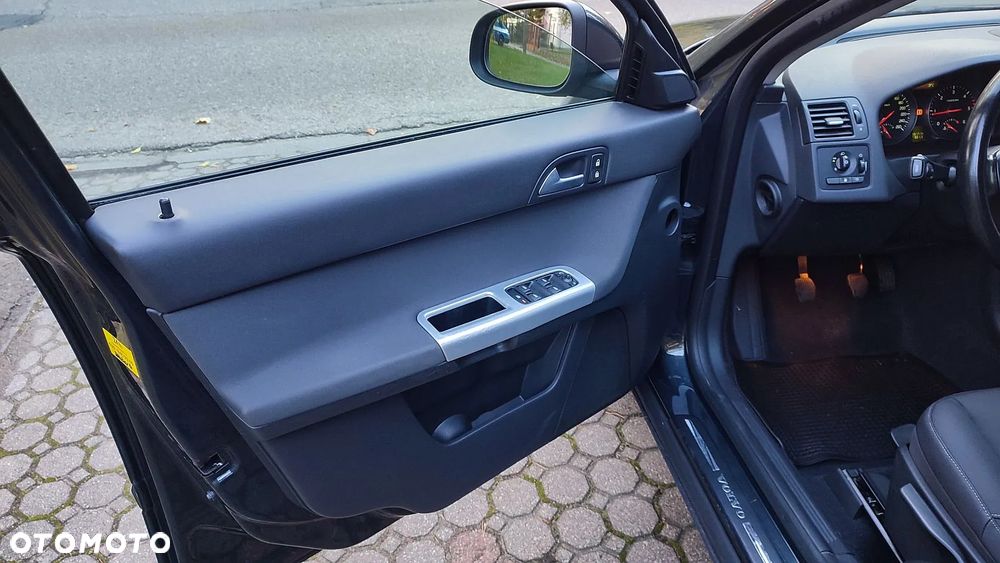 Volvo V50 1.6D Momentum - 33