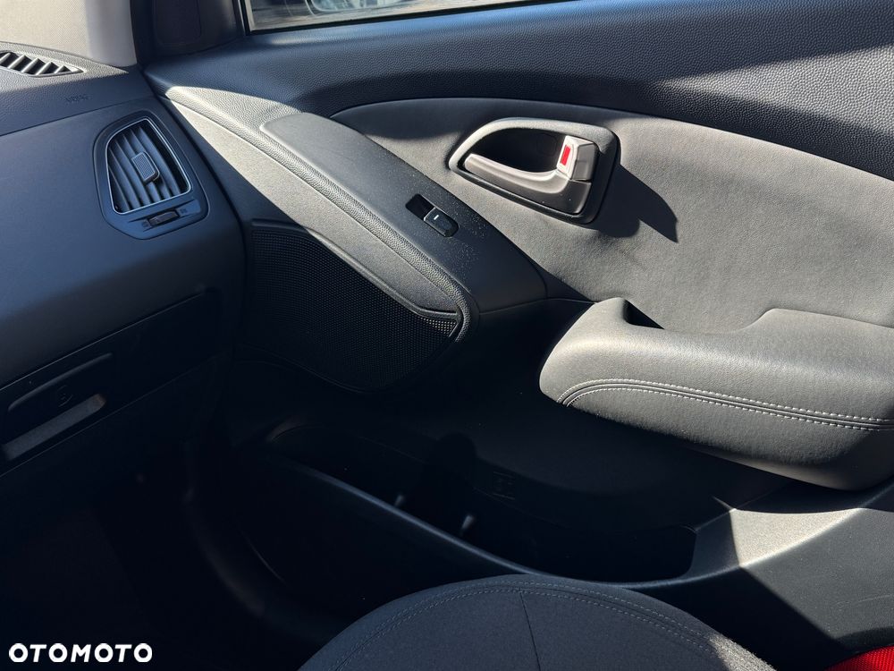 Hyundai ix35 1.6 2WD Classic - 20