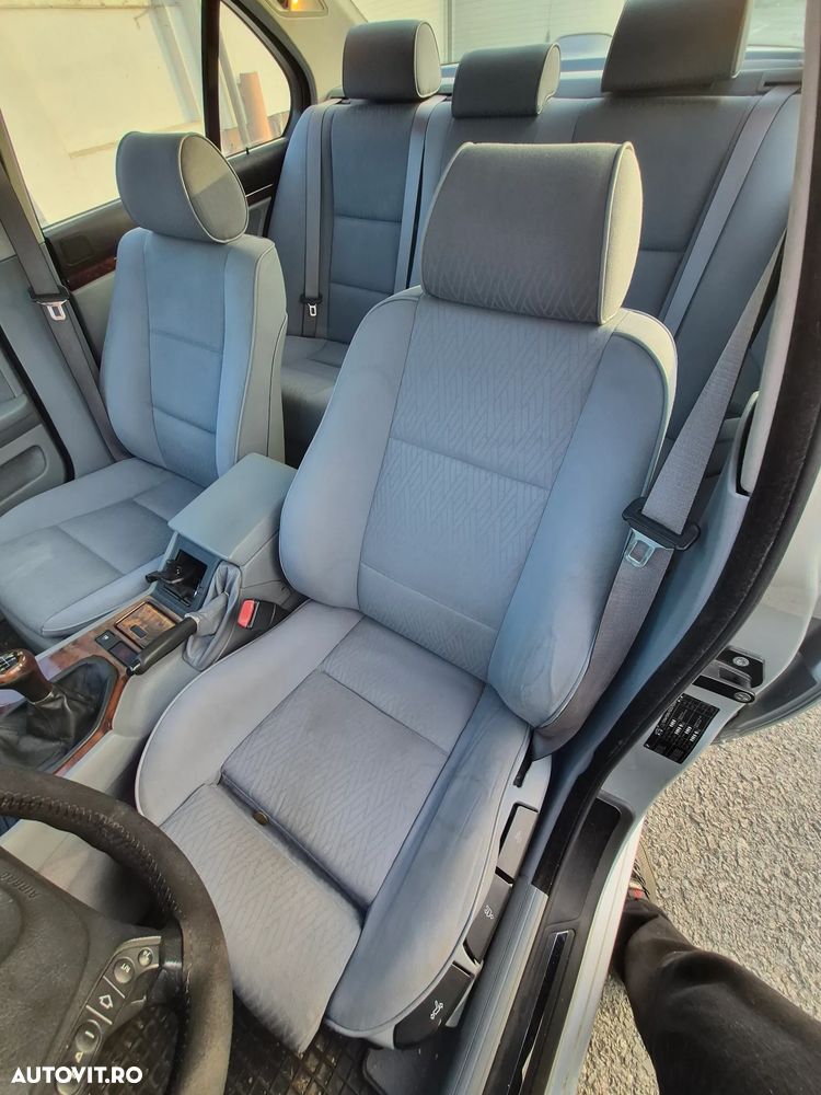BMW Seria 5 520d - 6