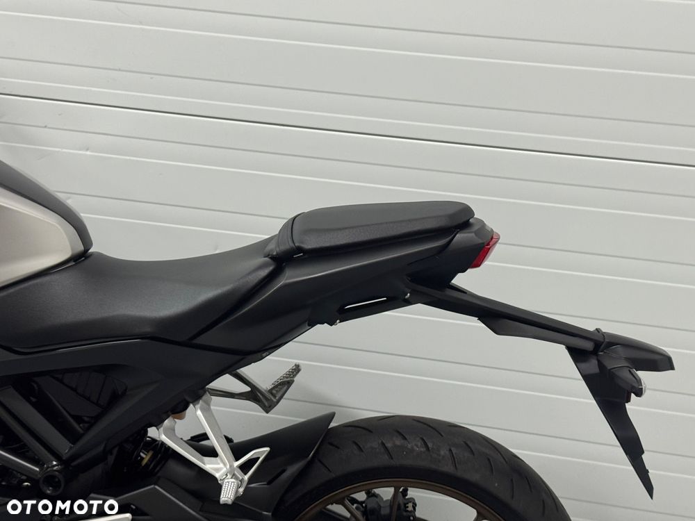 Honda CB - 19
