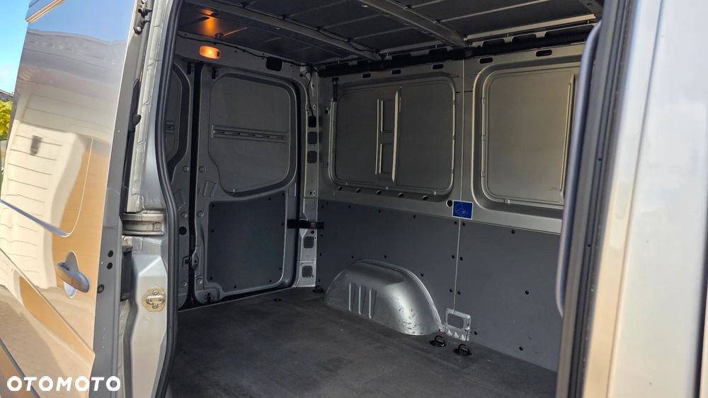 Volkswagen Crafter - 16