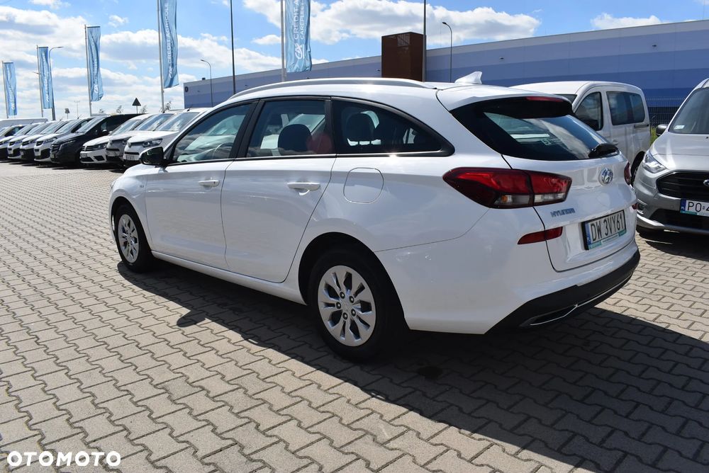 Hyundai i30 1.5 T-GDI 48V Modern - 10