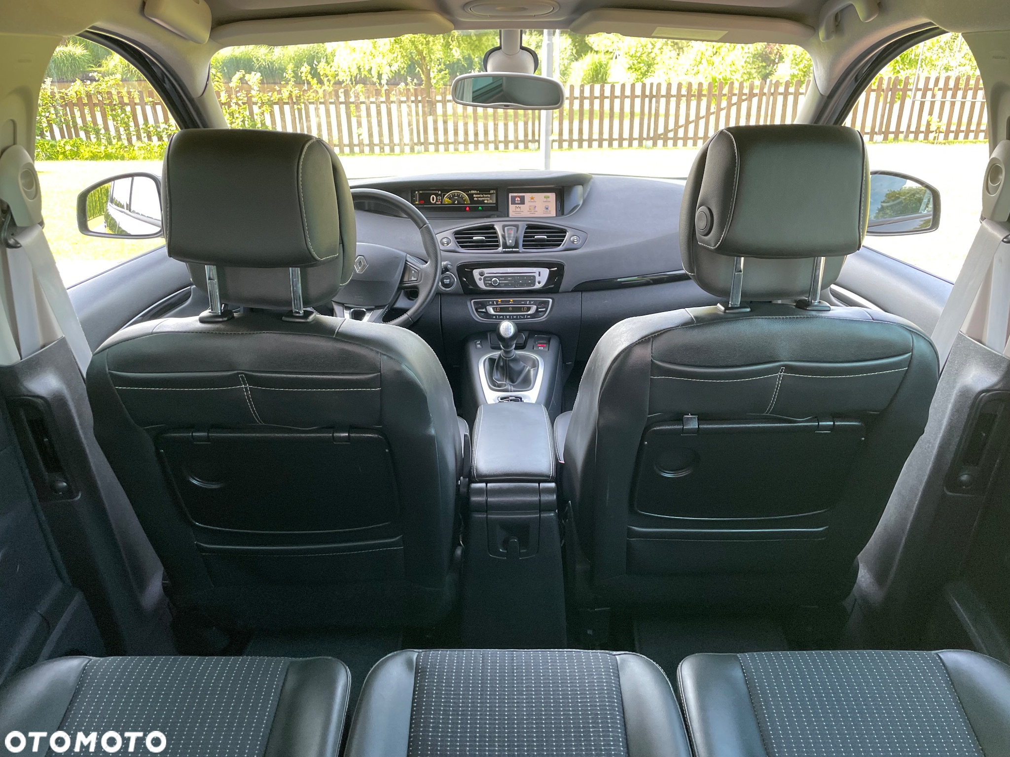 Renault Scenic dCi 110 Xmod Paris - 15