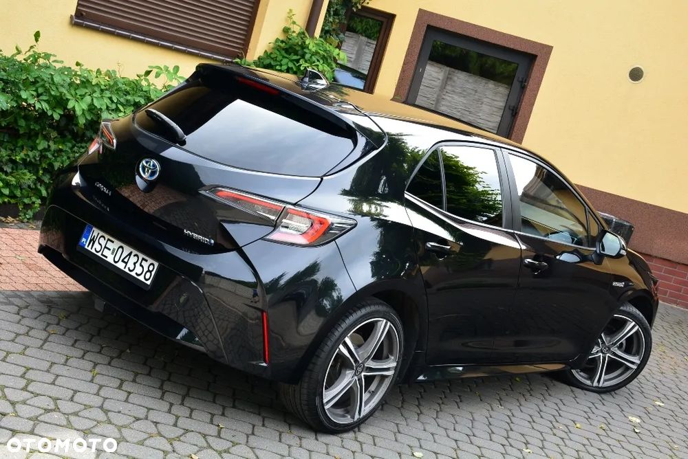 Toyota Corolla 1.8 Hybrid Comfort - 24