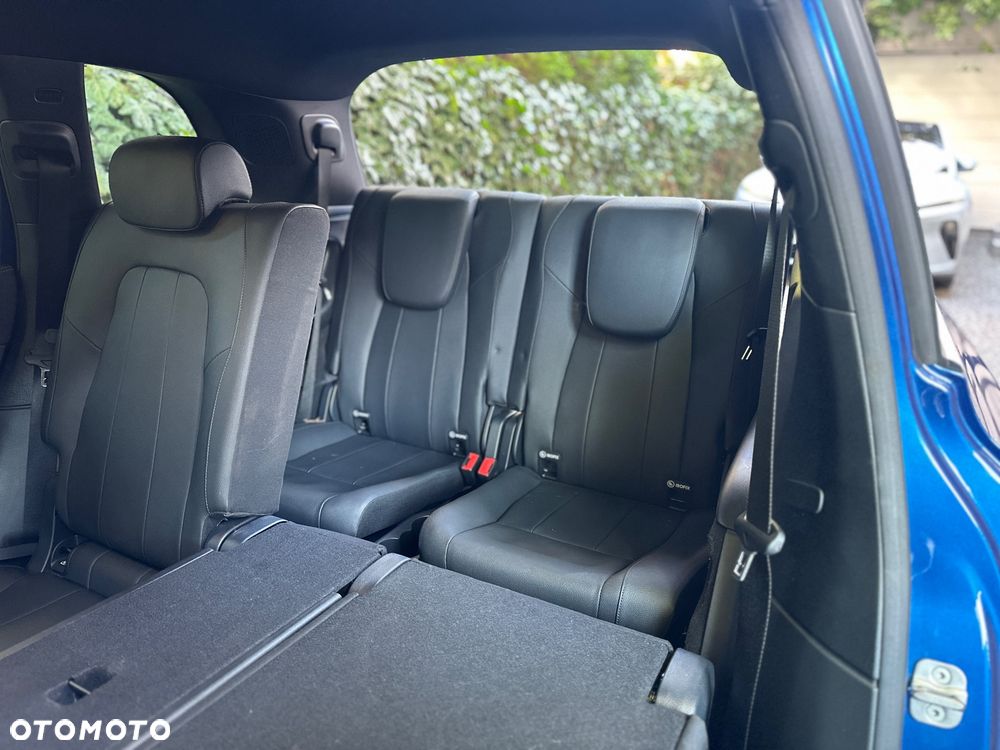 Mercedes-Benz EQB 250 66.5kWh Progressive 7os - 23