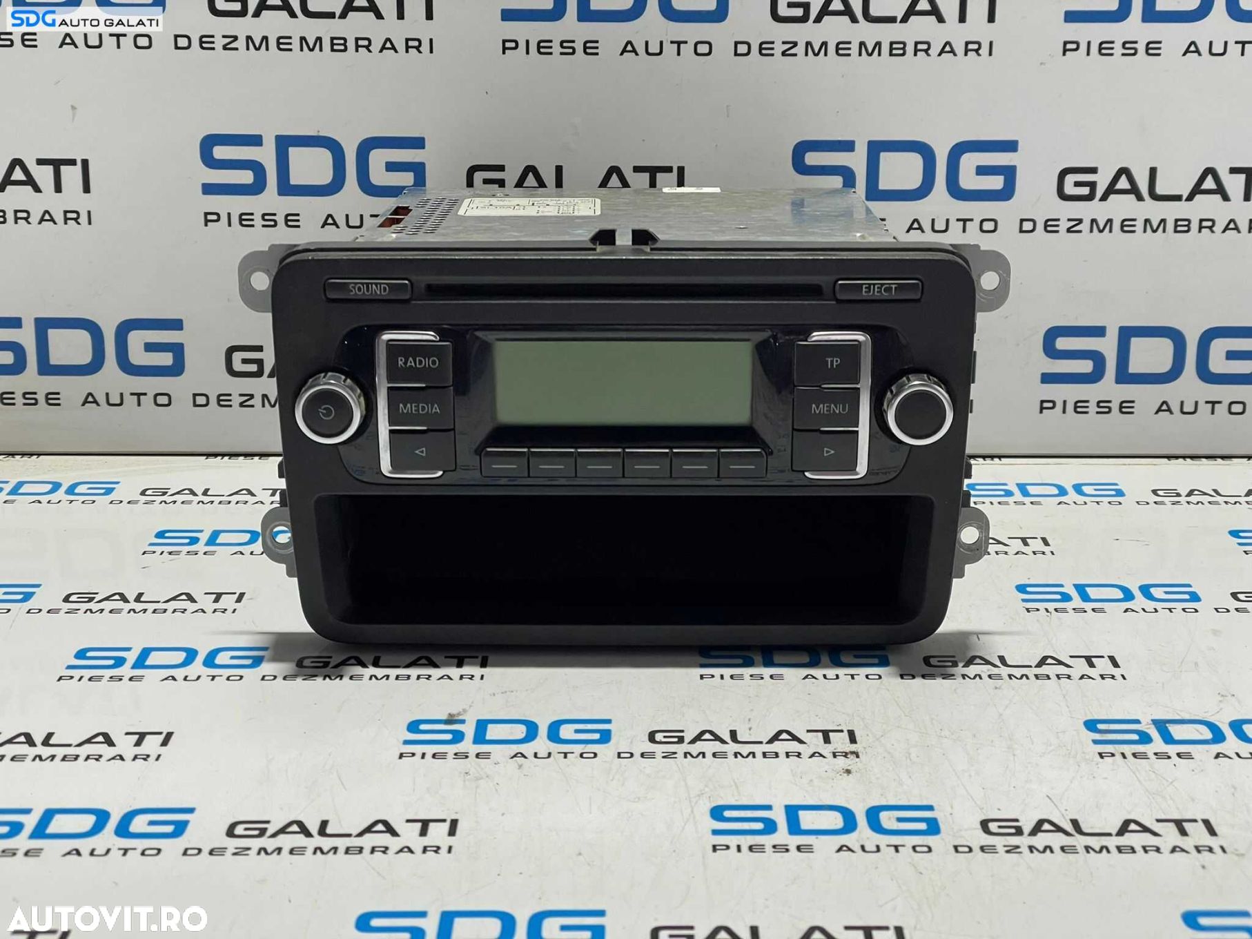 Unitate Radio CD Player U L V W MP3 Volkswagen Jetta 4 MK4 2012 - 2018 Cod 5K0035156A 5K0035156B [L3103] - 1