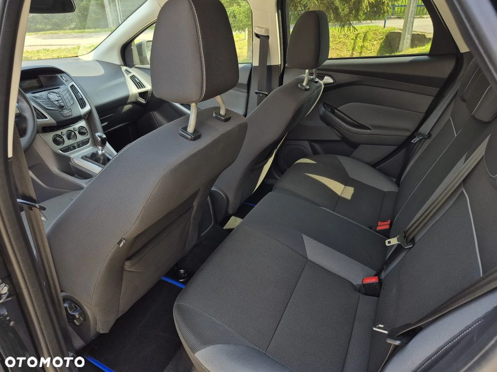 Ford Focus 1.0 EcoBoost Trend - 17