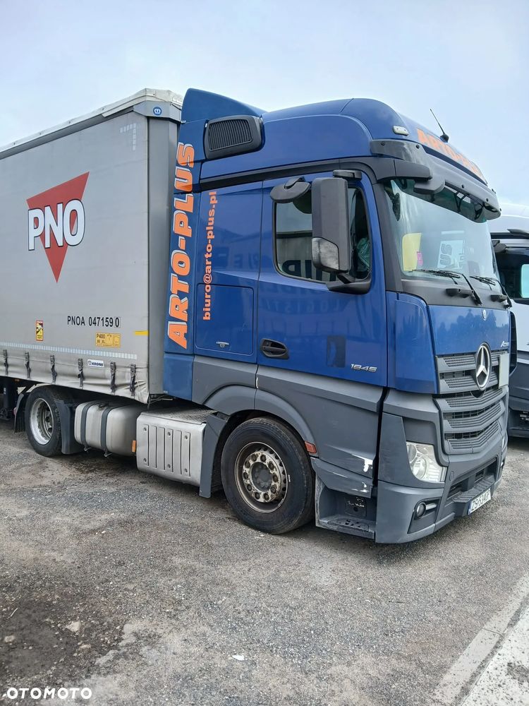 Mercedes-Benz ACTROS - 2