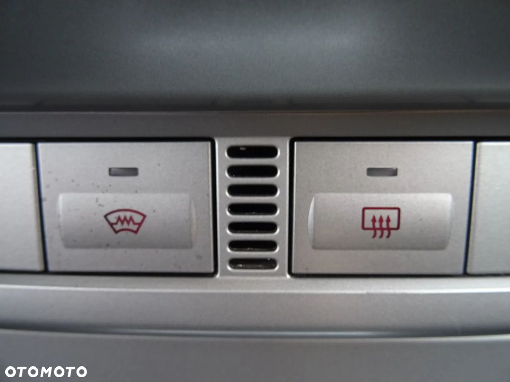 Ford Focus 1.8 White Magic - 23