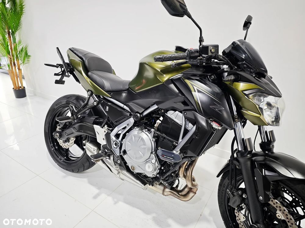 Kawasaki Z - 6