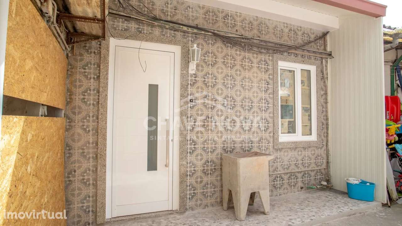Moradia V1+1 Renovada e Mobilada em Campanhã - Grande imagem: 4/9