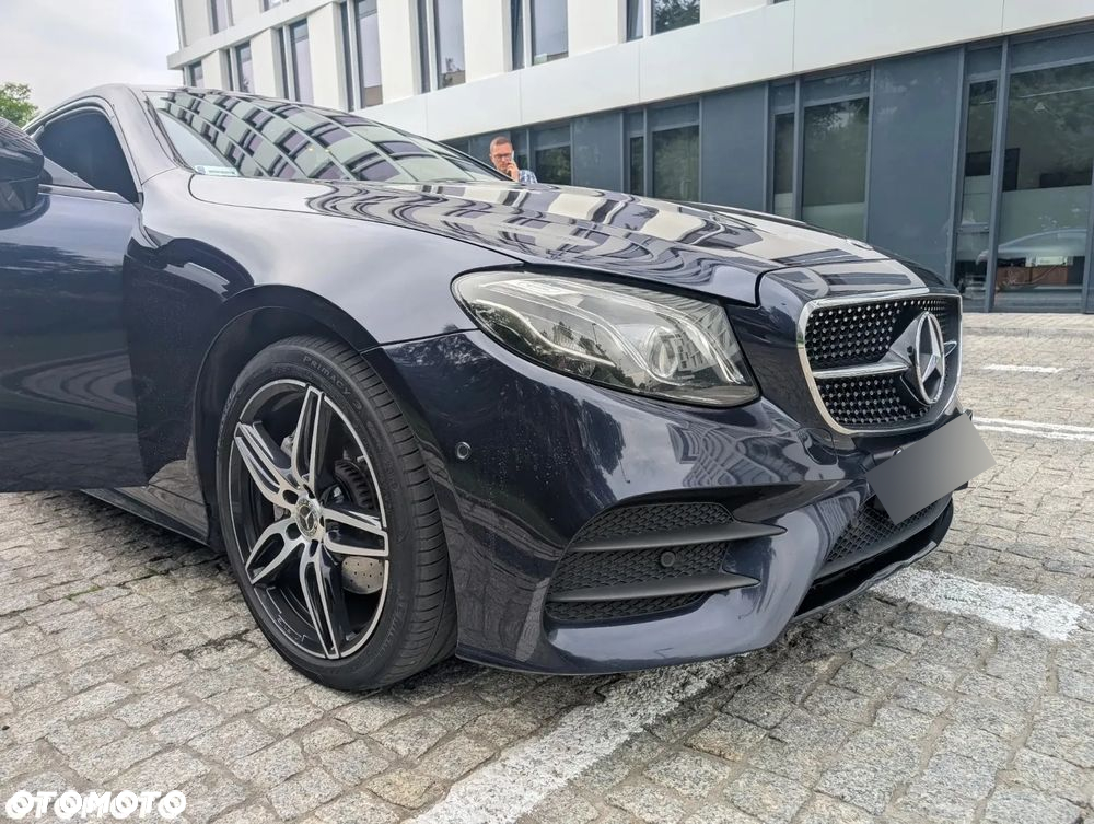Mercedes-Benz Klasa E 220 d Coupe 4-Matic 9G-TRONIC - 8