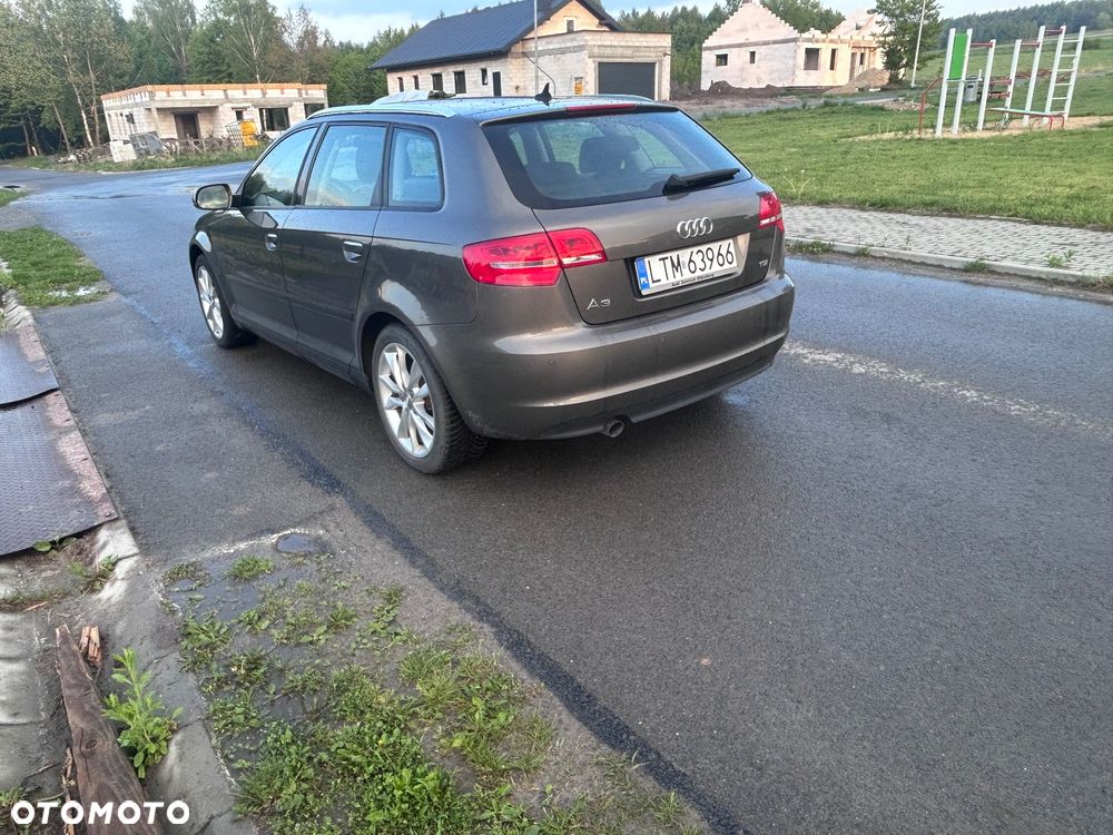 Audi A3 Sportback - 3
