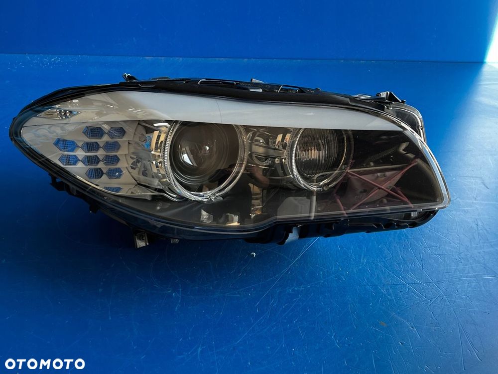 PRAWY BI XENON DYNAMIC BMW F10 F11 HELLA EUROPA - 1