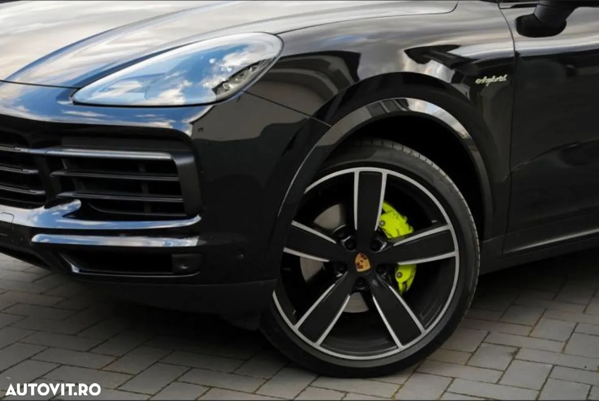 Porsche Cayenne Coupe - 4