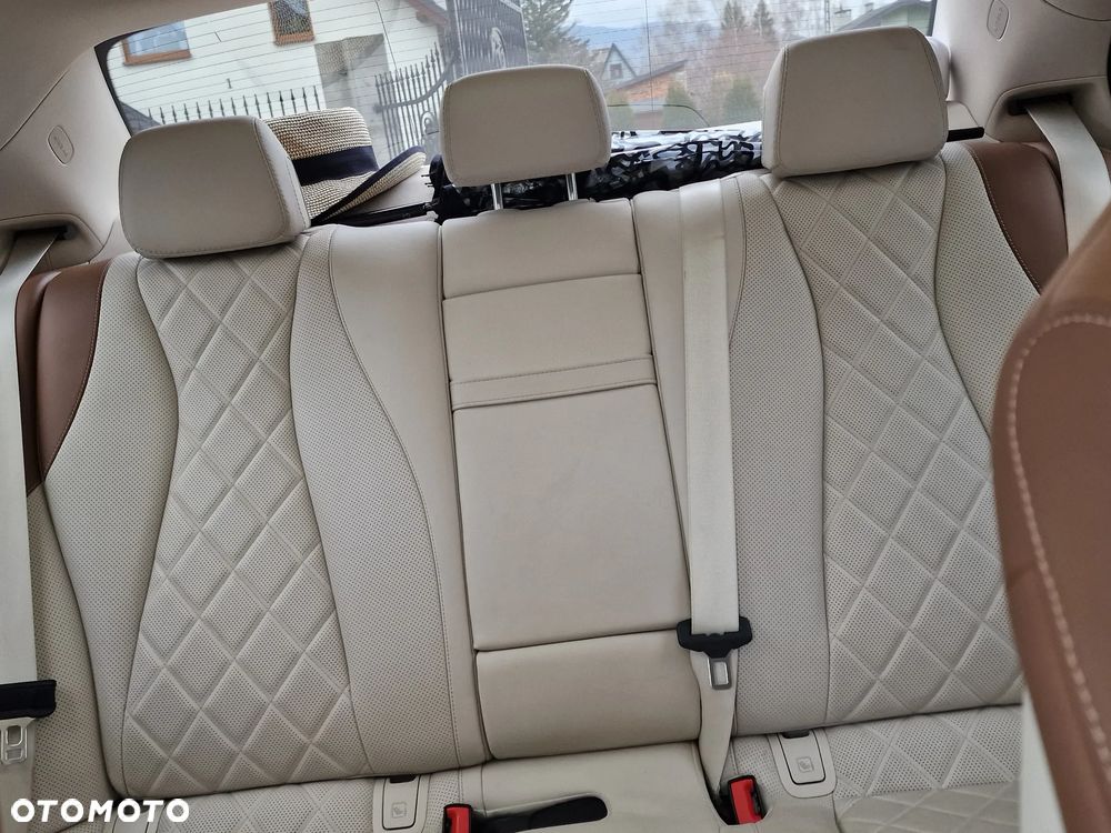 Mercedes-Benz Klasa E 220 d 4-Matic Business Edition 9G-TRONIC - 4