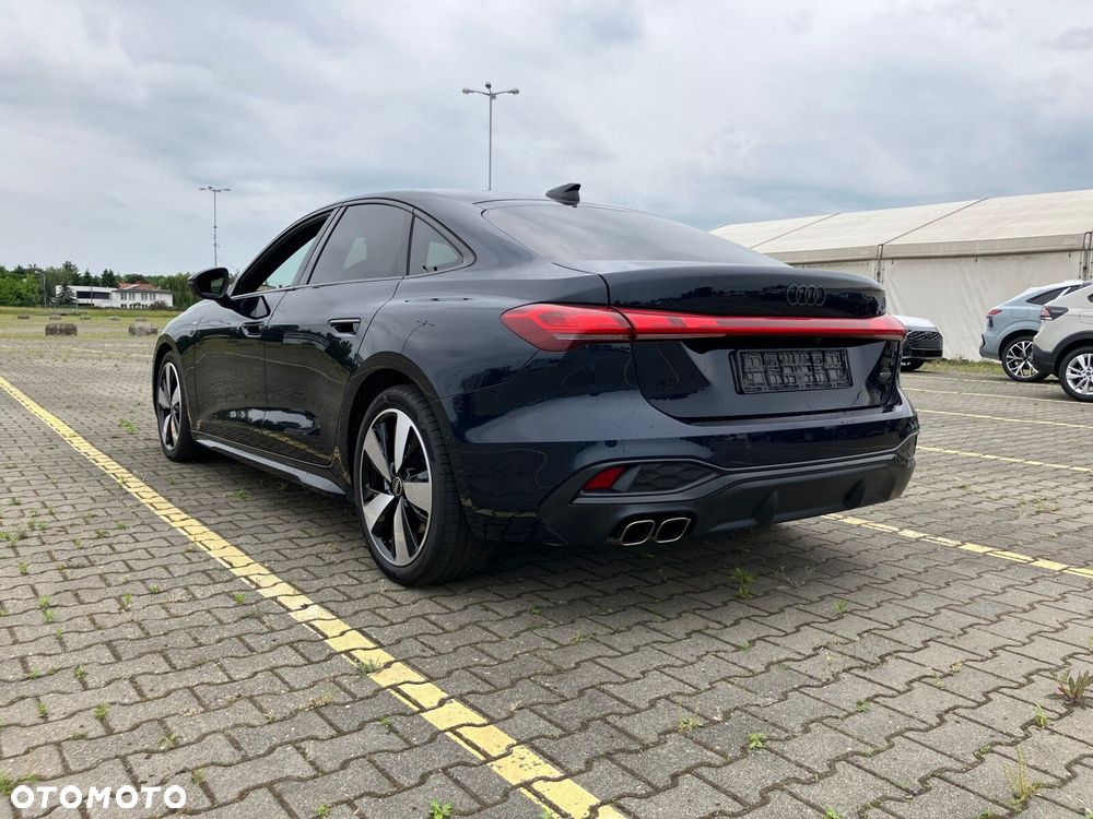 Audi A5 Limousine - 8