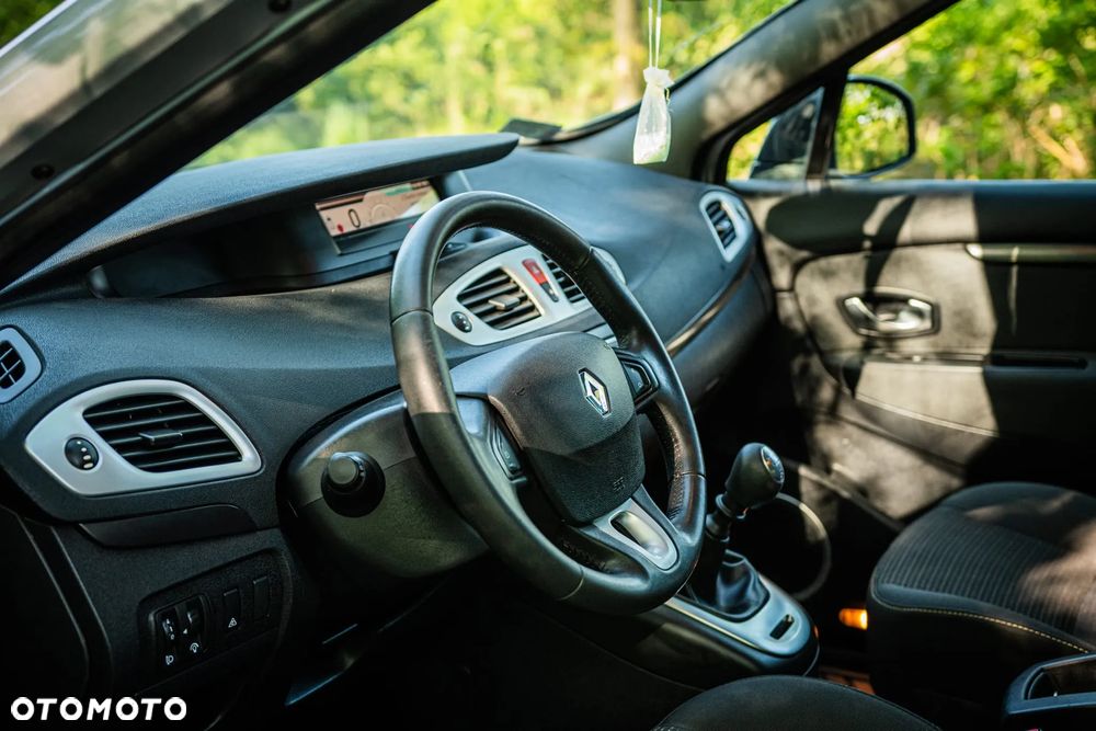 Renault Scenic 1.4 16V TCE Privilege - 16