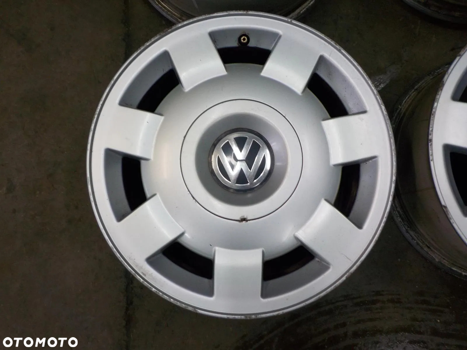 VW T4 MULTIVAN FELGA FELGI ALUMINIOWE 7Jx15H2 ET46 7D0601025 15'' - 2