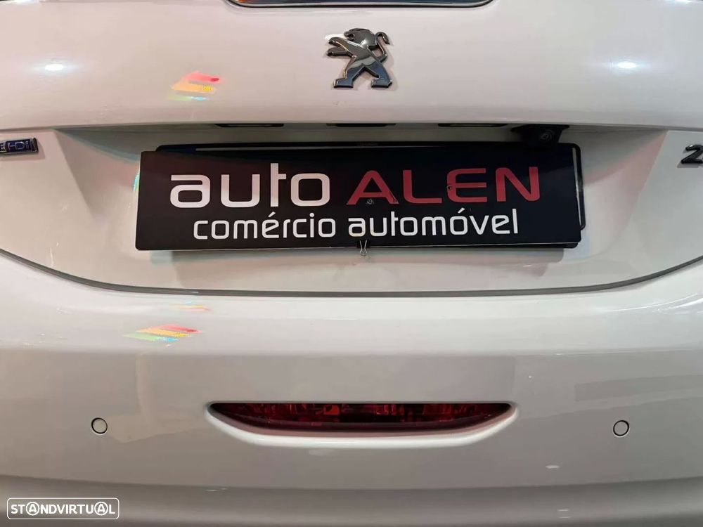 Peugeot 208 1.6 BlueHDi Allure - 13