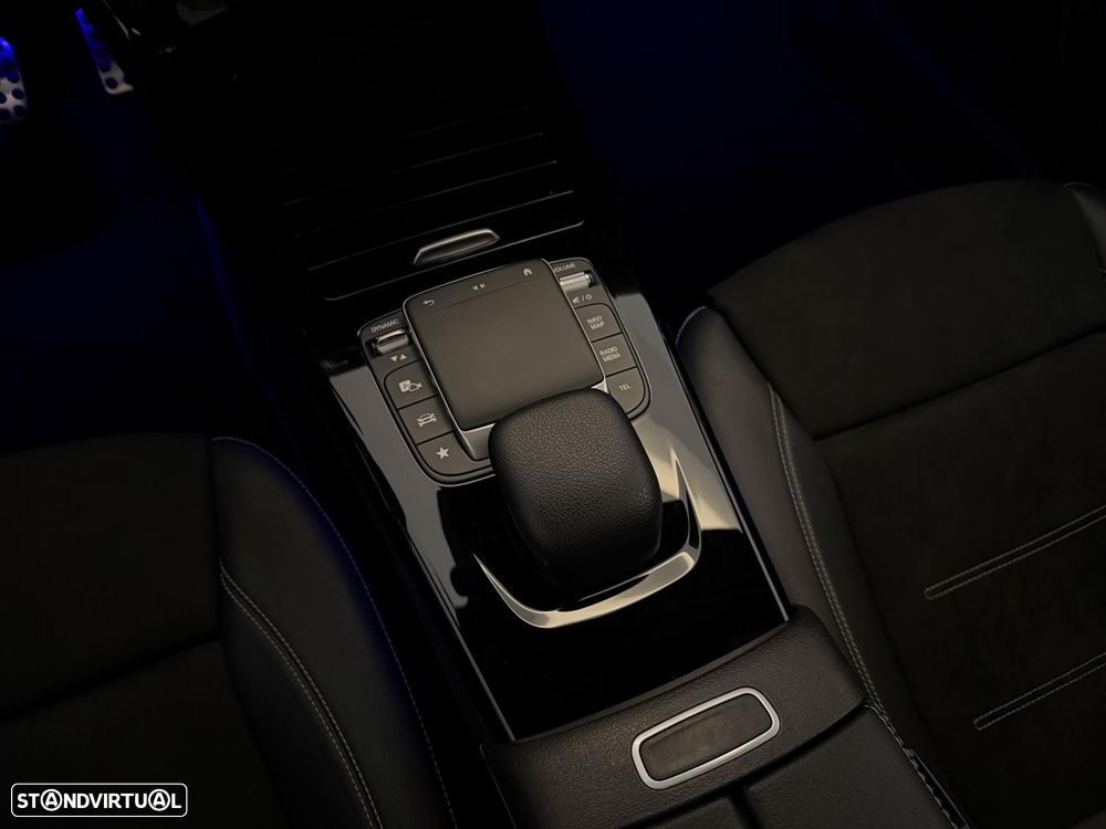 Mercedes-Benz CLA 180 d Shooting Brake AMG Line Aut. - 16