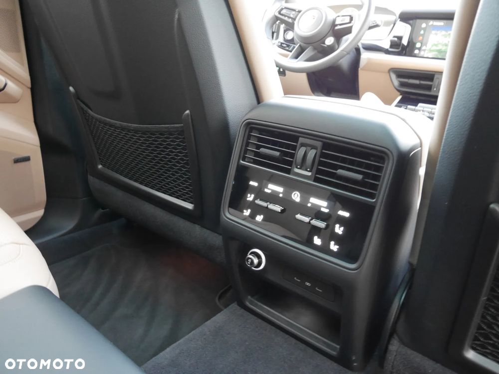 Porsche Cayenne Black Edition - 22