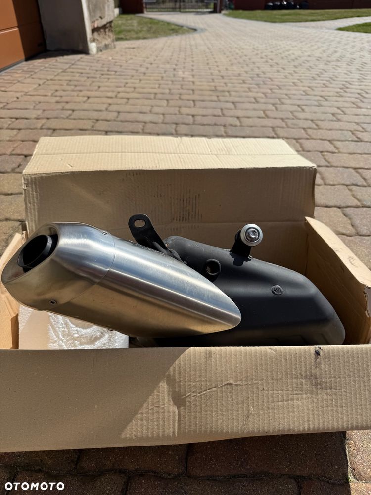 Triumph Street Triple - 17