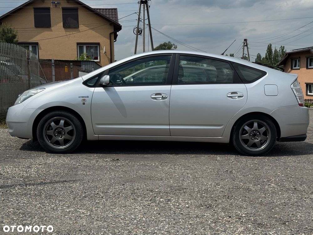 Toyota Prius 1.5 VVT-i Sol (nav) - 8