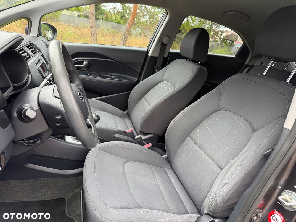 Kia Rio 1.2 Dream-Team Edition - 25