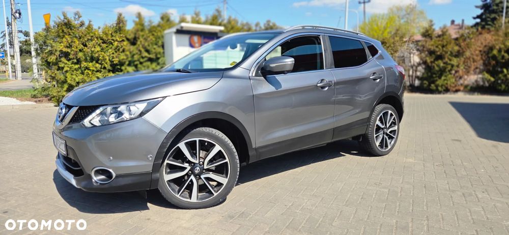 Nissan Qashqai 1.6 DCi ALL-MODE 4x4i TEKNA+ - 4
