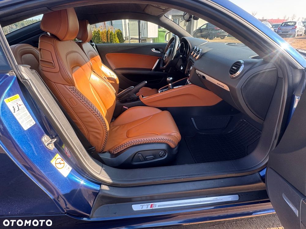 Audi TT S Coupé - 19