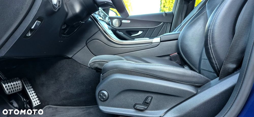 Mercedes-Benz GLC 220 d 4Matic 9G-TRONIC AMG Line Plus - 16