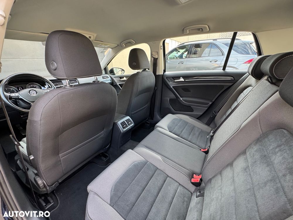 Volkswagen Golf 1.6 TDI BlueMotion Technology Comfortline - 15