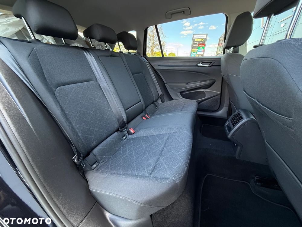 Volkswagen Golf 1.0 eTSI OPF DSG Life - 30