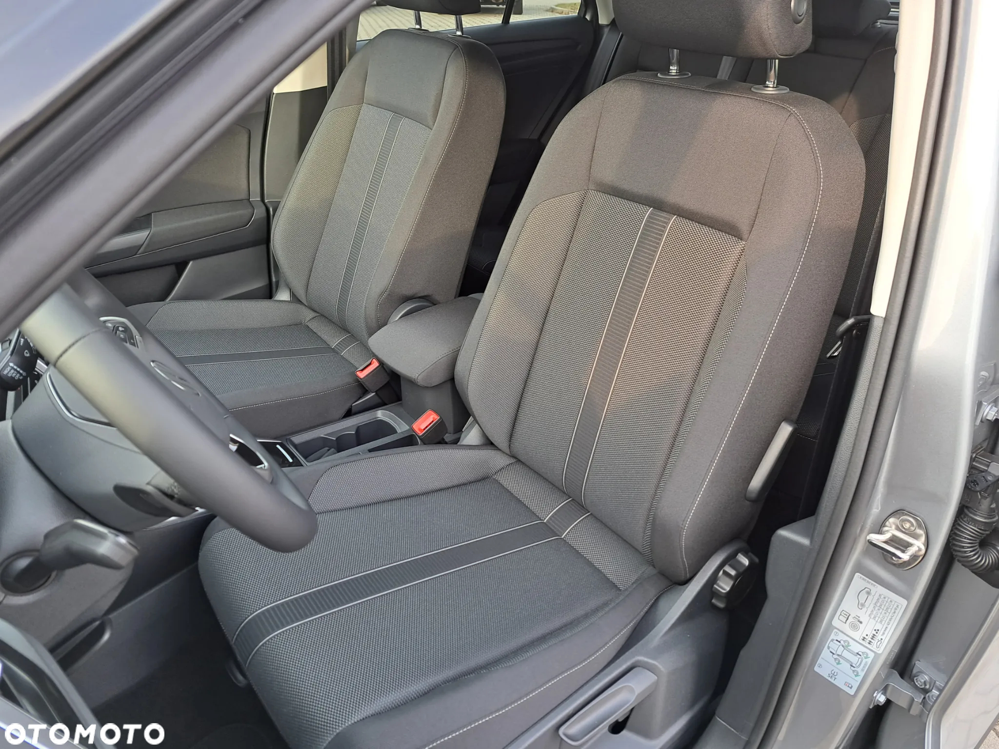 Volkswagen T-Roc 1.5 TSI Life Plus DSG - 11