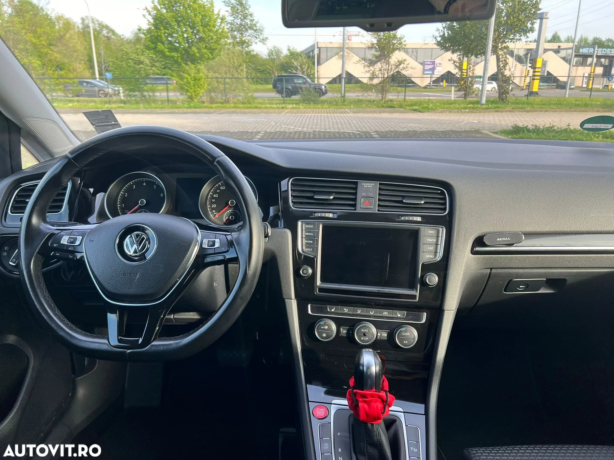 Volkswagen Golf 1.4 TSI BlueMotion Technology DSG Comfortline - 14